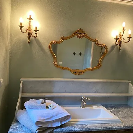 Manoir Du Bouyssou Couette-café