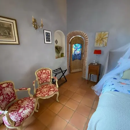 Manoir Du Bouyssou Couette-café Cintegabelle