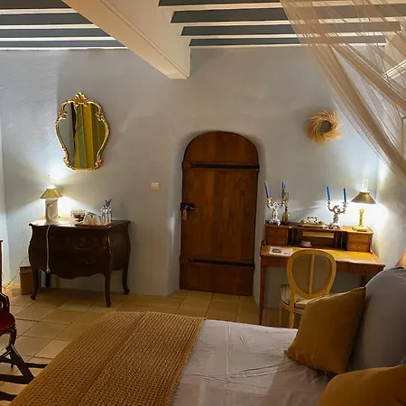 Manoir Du Bouyssou 4*