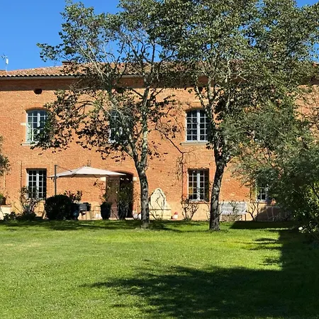 Couette-café Manoir Du Bouyssou