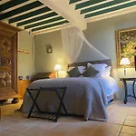 Manoir Du Bouyssou ベッド・アンド・ブレックファスト 4*