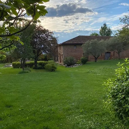 Manoir Du Bouyssou Bed & Breakfast