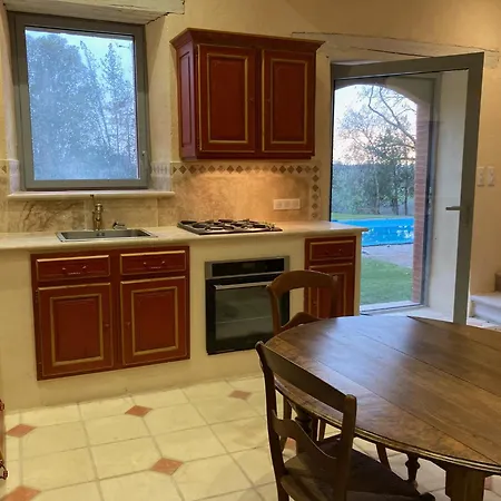 Manoir Du Bouyssou 4*