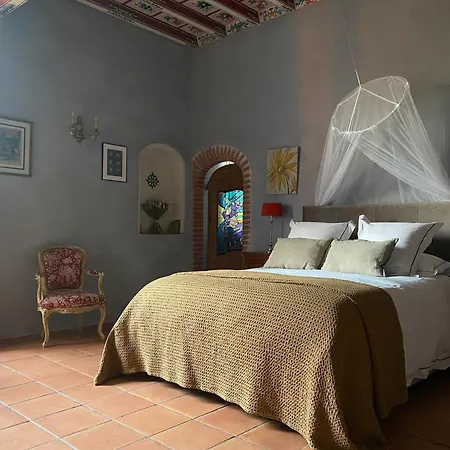 Bed & Breakfast Manoir Du Bouyssou 4*